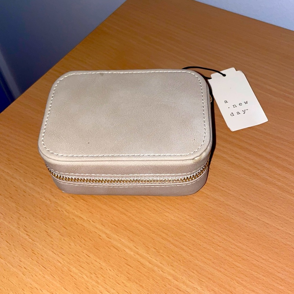 A New Day Travel Jewelry Case